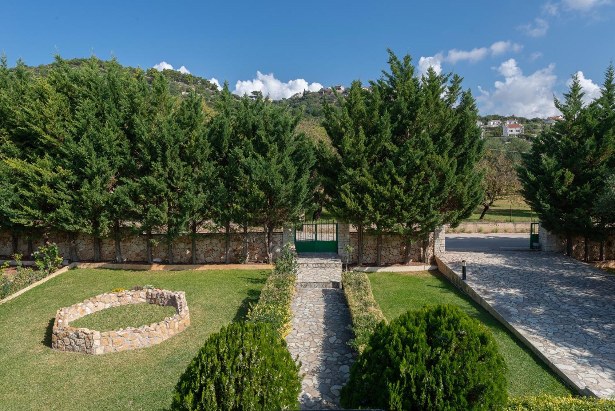 Vista Verde Studios & Apartments سفوروناتا المظهر الخارجي الصورة