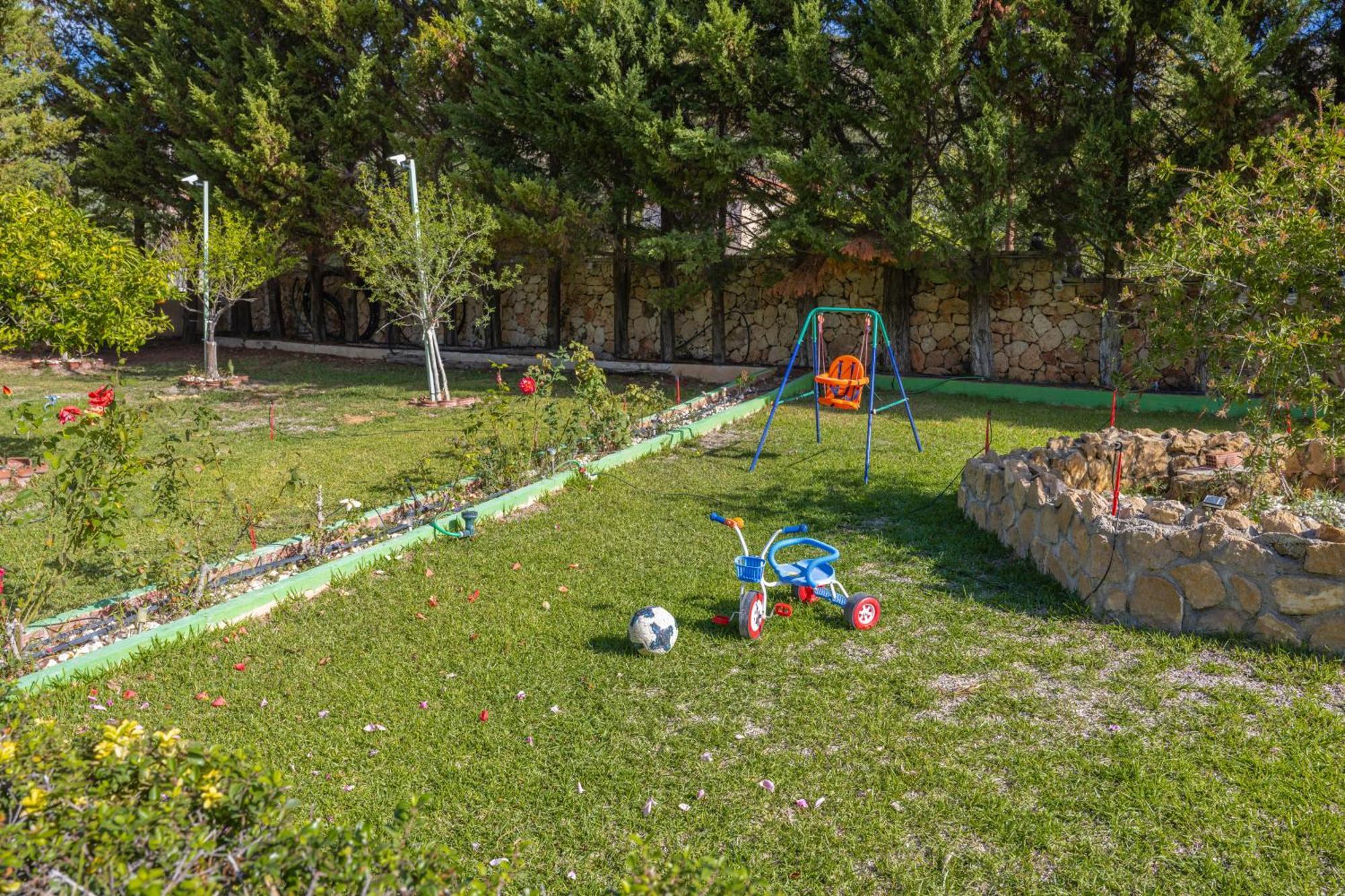 Vista Verde Studios & Apartments سفوروناتا المظهر الخارجي الصورة