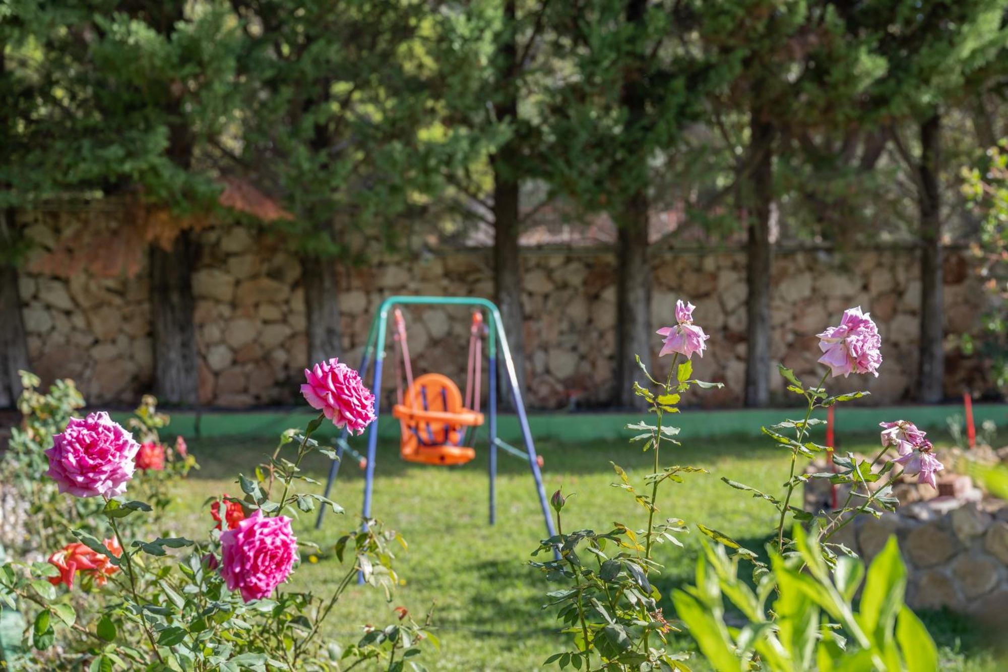 Vista Verde Studios & Apartments سفوروناتا المظهر الخارجي الصورة