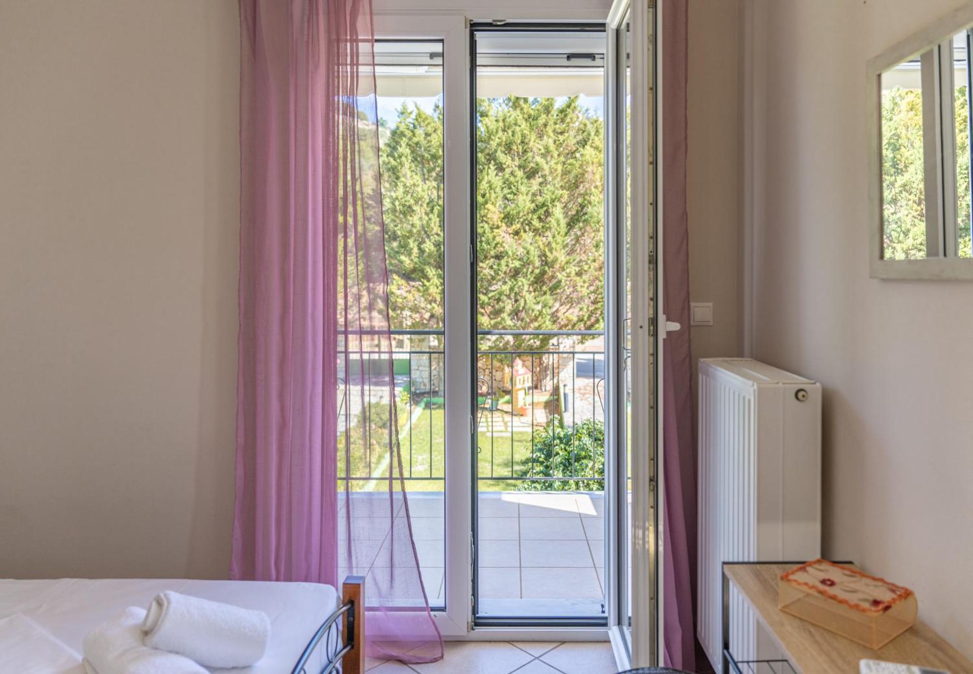 Vista Verde Studios & Apartments سفوروناتا المظهر الخارجي الصورة