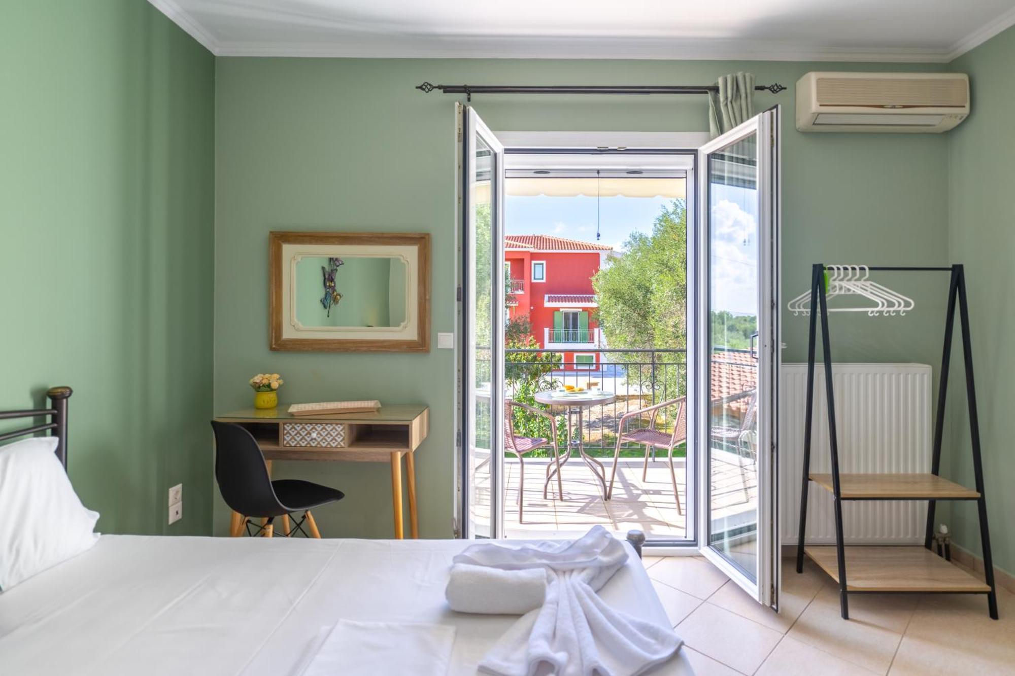 Vista Verde Studios & Apartments سفوروناتا المظهر الخارجي الصورة